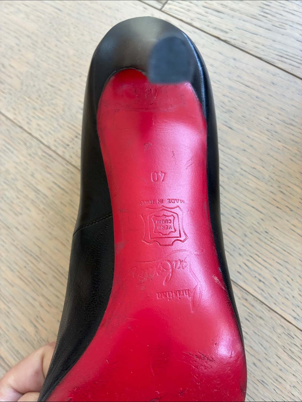Christian Louboutin Black Leather Round-Toe Stiletto Pumps EU sz40 - Picture 8 of 11